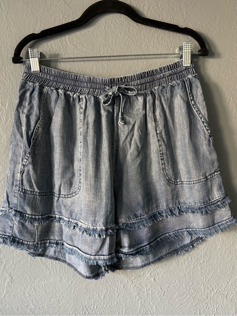 Easel Chambray Tencel Drawstring Frayed Hem Shorts Large